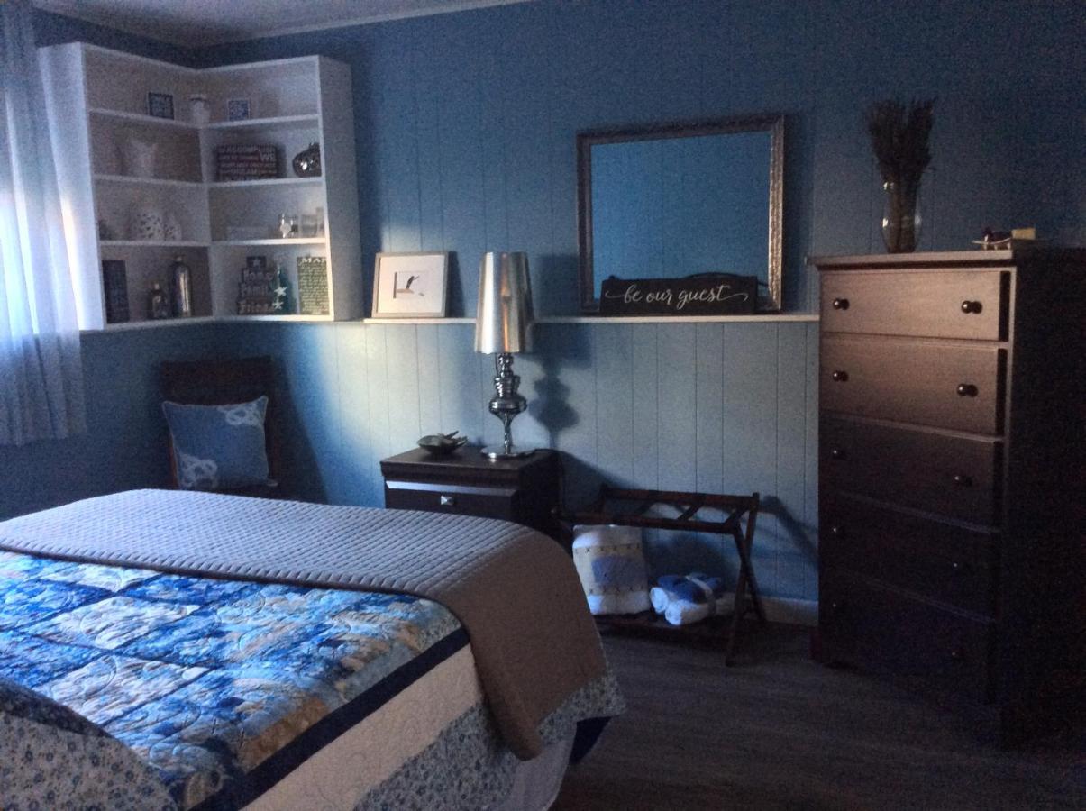 Berkie'S Bed & Breakfast Port Alberni Ngoại thất bức ảnh