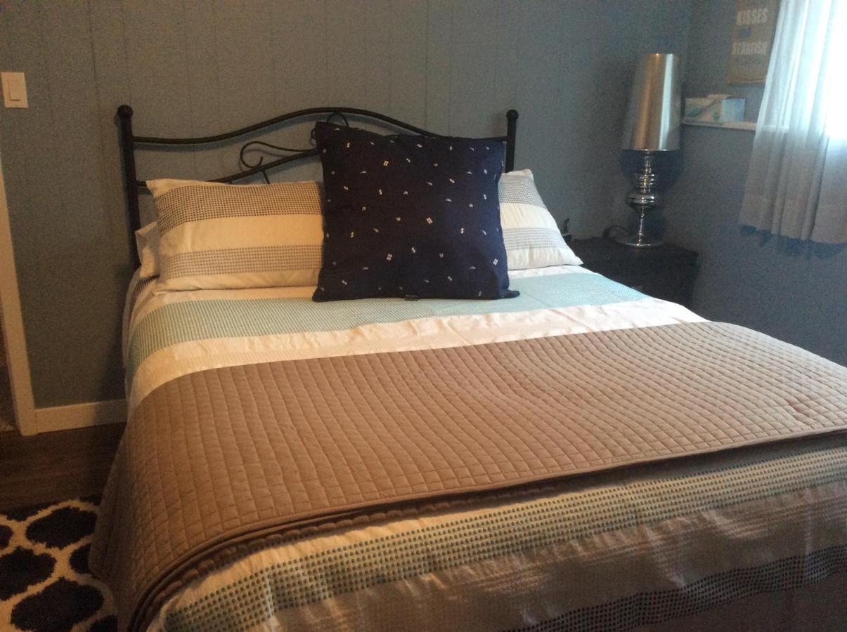 Berkie'S Bed & Breakfast Port Alberni Ngoại thất bức ảnh