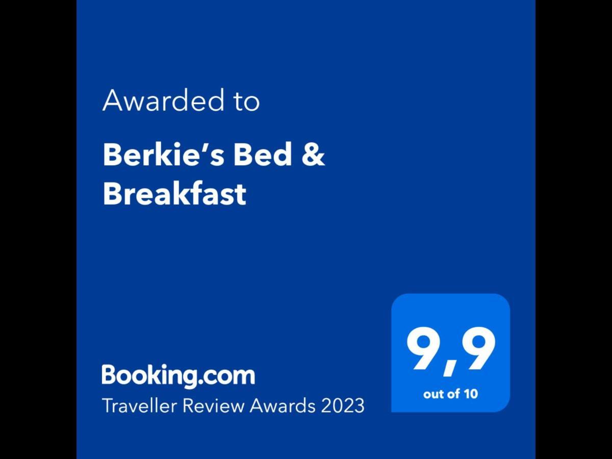Berkie'S Bed & Breakfast Port Alberni Ngoại thất bức ảnh